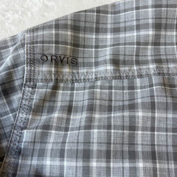 ORVIS Casual Button Down Shirt Mens Size Large Active Fit Gray Plaid - Picture 7 of 9